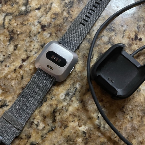 Fitbit Versa - Picture 5 of 5
